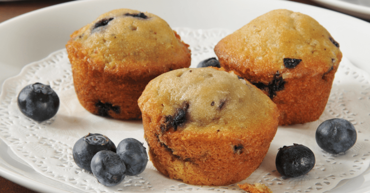 Mini Muffins with Applesauce