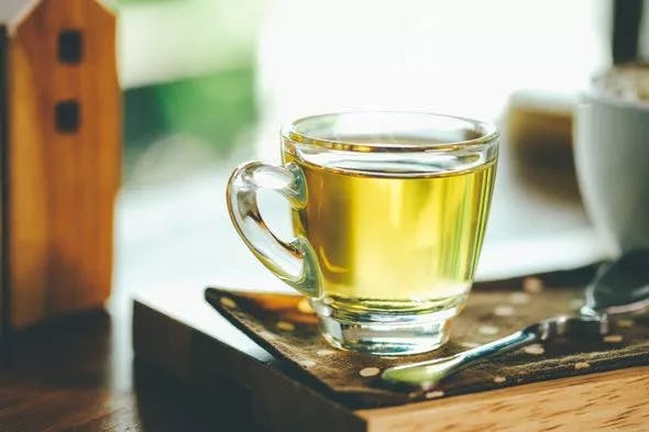 Green tea and apple cider vinegar