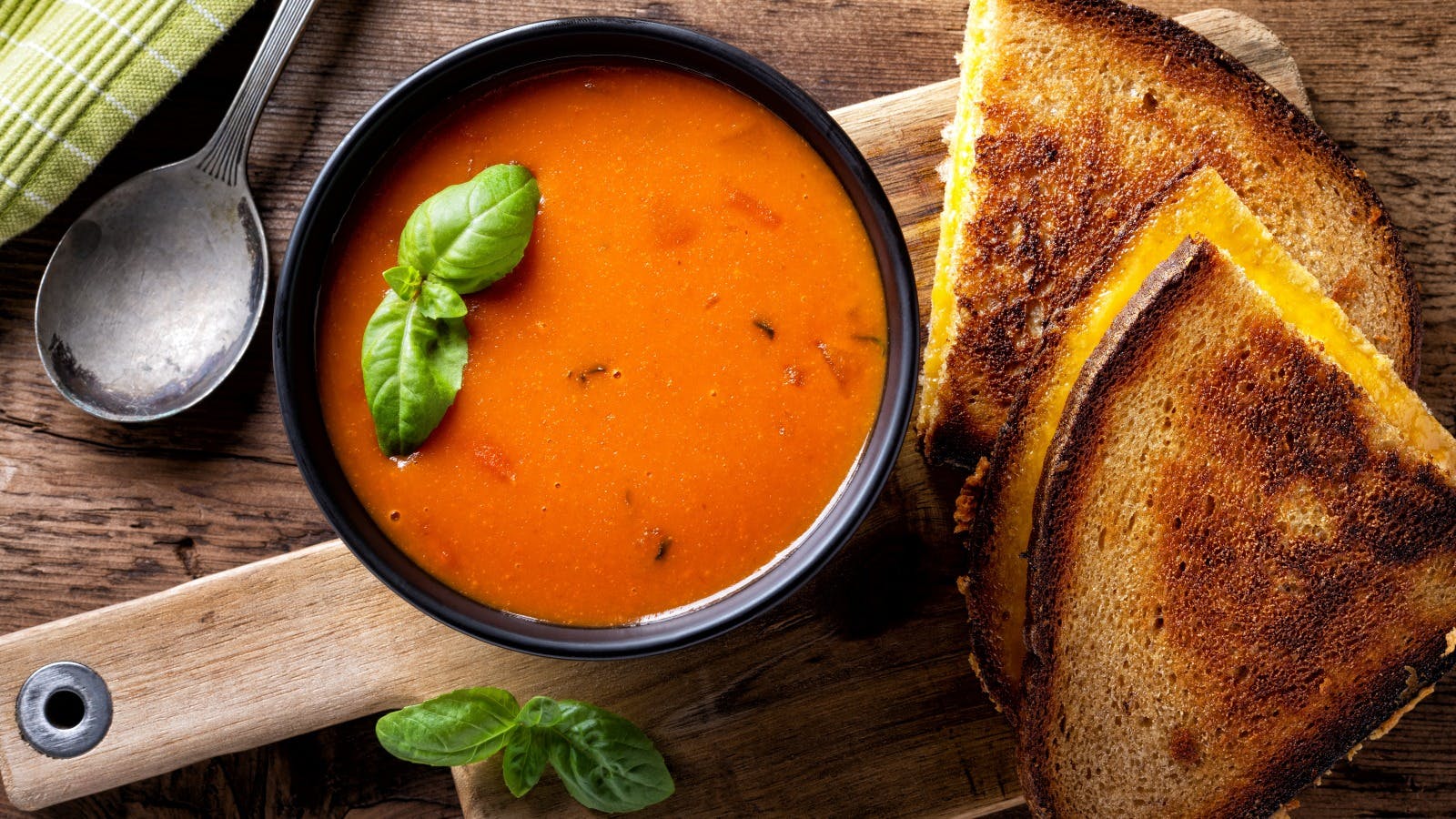 With This Tomato Soup: What To Serve